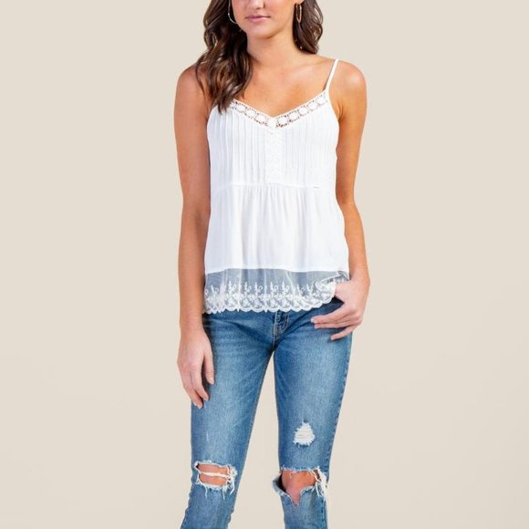Francesca's Collections Tops - Francesca’s White Lace Tank Top